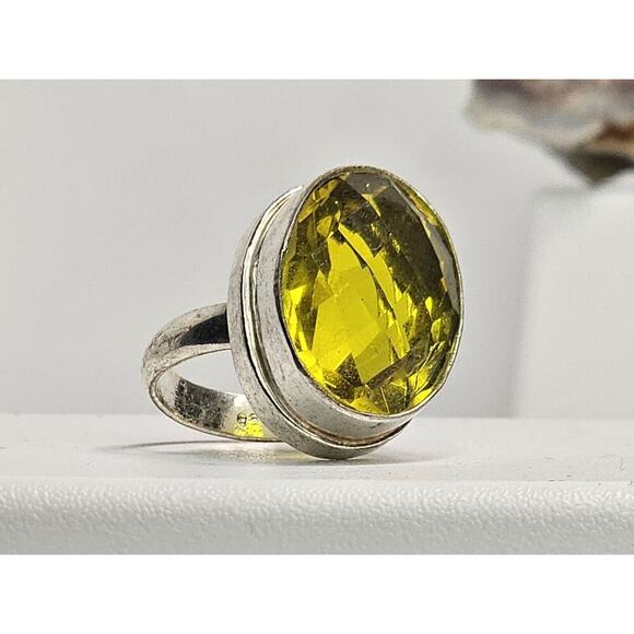 Vintage Vibrant Handmade Costume Oval Yellow Stone Ring Size 7.25 - Picture 1 of 6